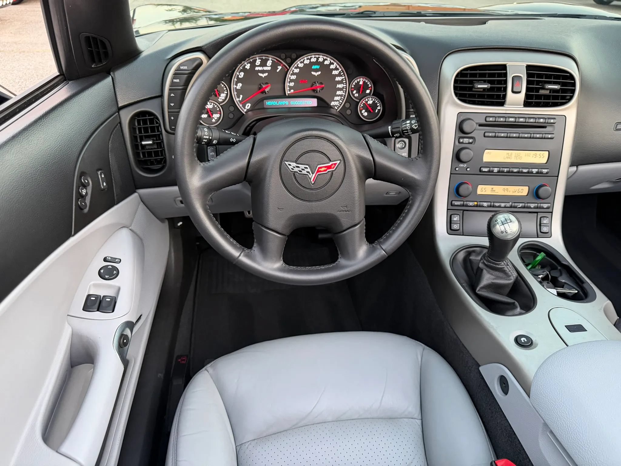 Used 2005 Chevrolet Corvette Convertible w/ Preferred Equipment Group RWD image 27