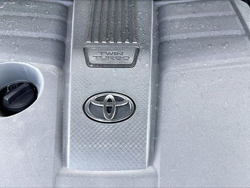 New 2026 Toyota Tundra SR5 AWD/4WD image 17