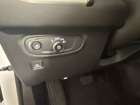 Used 2023 GMC Terrain SLE w/ Driver Convenience Package AWD/4WD image 20
