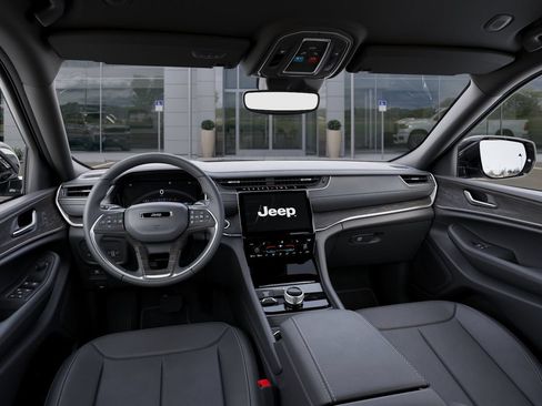 New 2025 Jeep Grand Cherokee Limited w/ Black Appearance Package AWD/4WD image 15