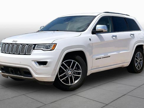 Used 2018 Jeep Grand Cherokee Overland AWD/4WD image 3