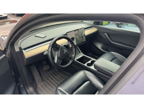 Used 2021 Tesla Model Y Long Range AWD/4WD image 5