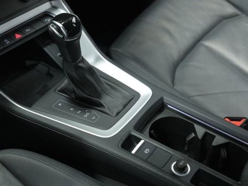 Used 2019 Audi Q3 2.0T Premium Plus image 28