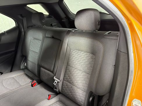 Used 2018 Chevrolet Equinox LT image 18