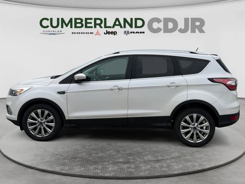 Used 2017 Ford Escape Titanium FWD image 3