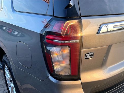 Used 2021 Chevrolet Tahoe Premier AWD/4WD image 33