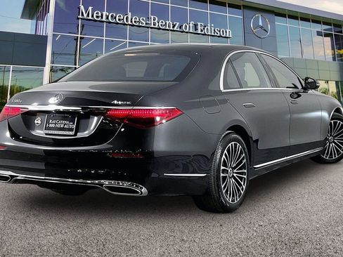 Used 2023 Mercedes-Benz S 580e 4MATIC Sedan image 10