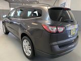 Used 2015 Chevrolet Traverse LT w/ Style and Technology Package image 4