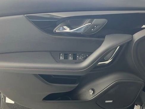 Used 2025 Chevrolet Blazer RS image 35