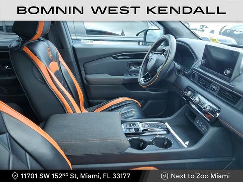 Used 2023 Honda Pilot Sport image 10