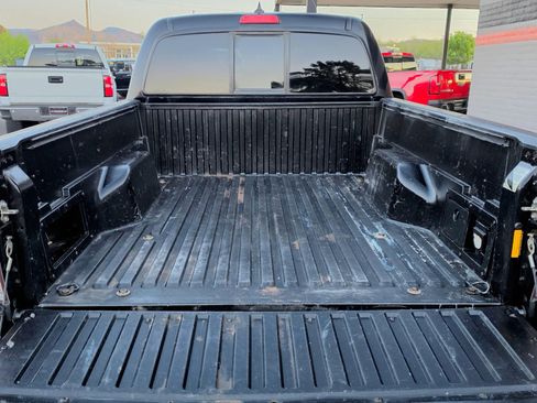 Used 2015 Toyota Tacoma PreRunner w/ TRD Sport Package image 19