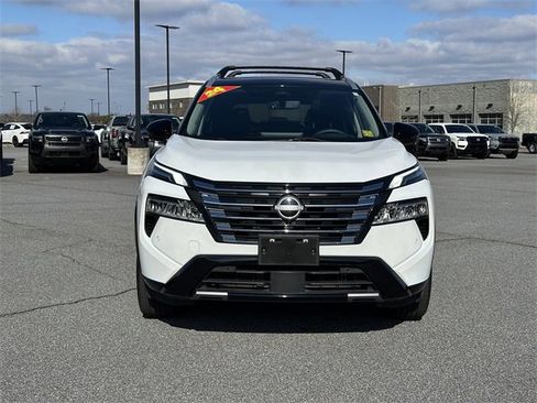 Certified 2024 Nissan Rogue Platinum w/ Platinum Premium Package image 2