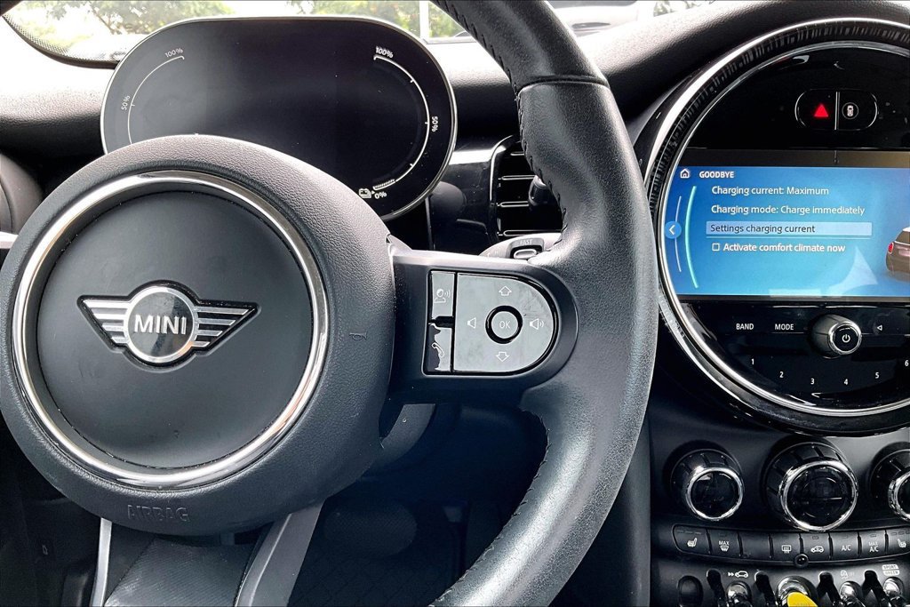 Used 2024 MINI Cooper SE FWD image 17
