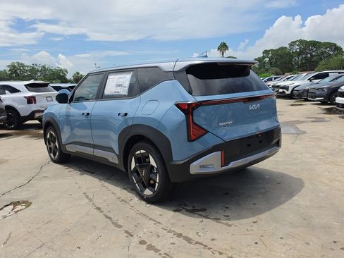 New 2027 Kia Seltos S FWD image 6