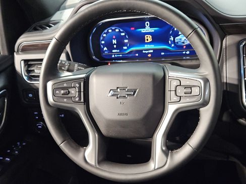 Used 2024 Chevrolet Tahoe Z71 w/ Luxury Package AWD/4WD image 27