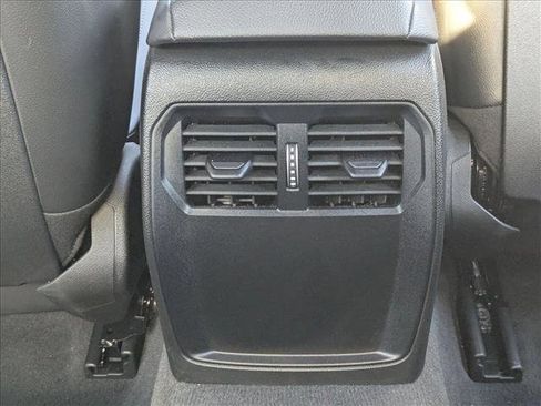 Used 2025 BMW 440i xDrive Coupe w/ Premium Package image 17