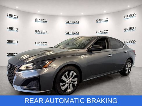 Used 2024 Nissan Altima 2.5 S FWD image 3