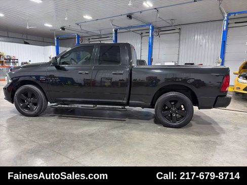 Used 2018 RAM 1500 Express w/ Black Ram 1500 Express Group image 9