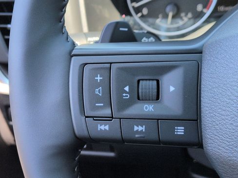 New 2026 Nissan Rogue SV FWD image 18