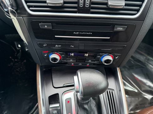 Used 2017 Audi Q5 2.0T Premium Plus w/ Technology Package image 12