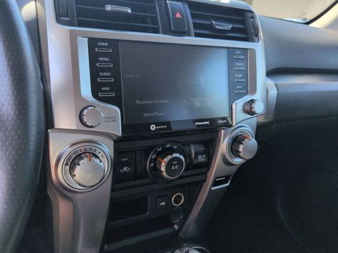 Used 2022 Toyota 4Runner SR5 Premium image 22