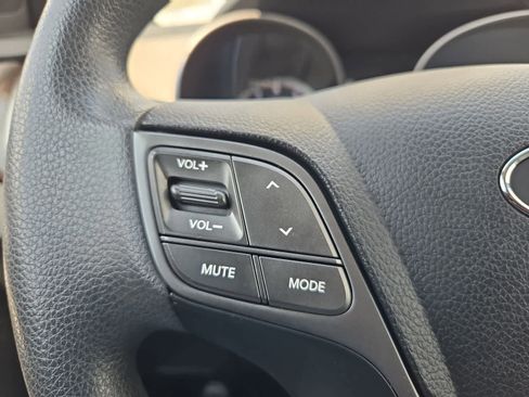Used 2017 Hyundai Santa Fe Sport FWD image 22