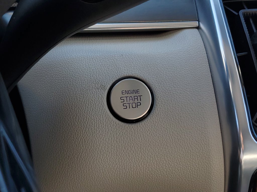 Used 2023 Kia Sorento AWD image 34