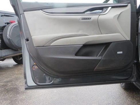 Used 2015 Cadillac XTS Premium image 36