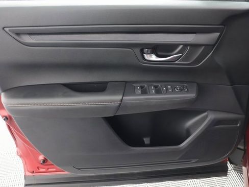 Used 2025 Honda CR-V Sport image 25