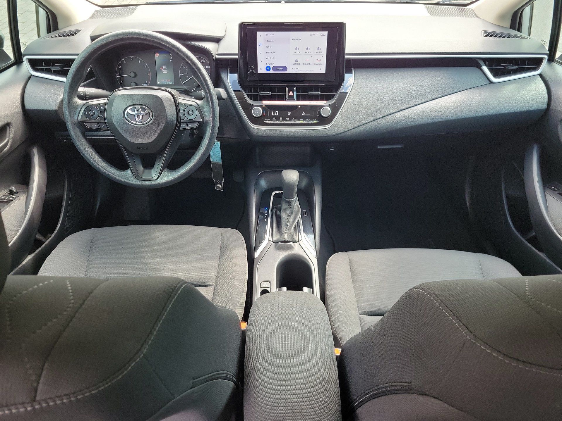 Used 2025 Toyota Corolla LE FWD image 19
