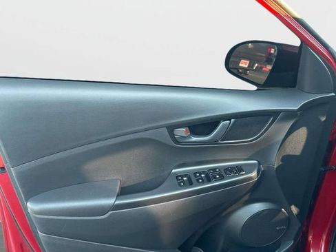 Used 2019 Hyundai Kona SEL w/ SEL Tech Package 02 FWD image 18