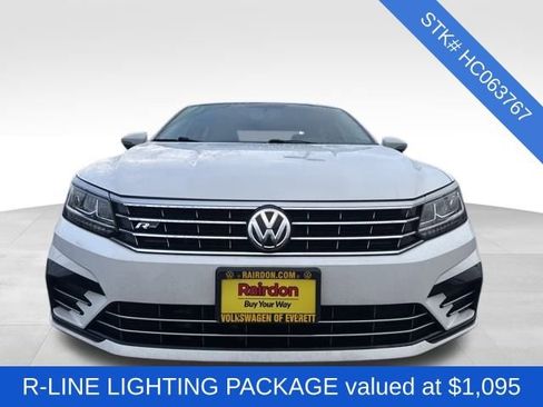 Used 2017 Volkswagen Passat 1.8T R-Line w/ R-Line Lighting Package image 2