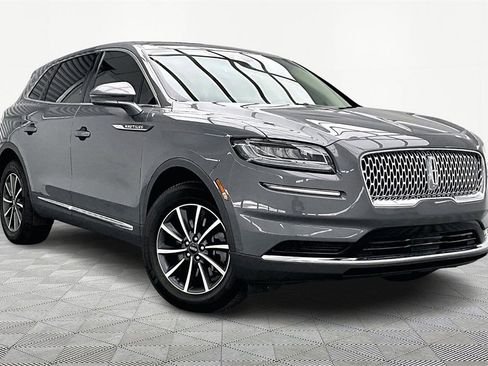 Used 2022 Lincoln Nautilus FWD image 12