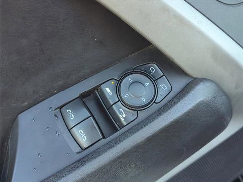 Used 2017 Chevrolet Camaro LT w/ RS Package image 11