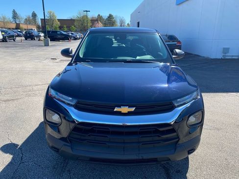 Used 2021 Chevrolet TrailBlazer LS image 2