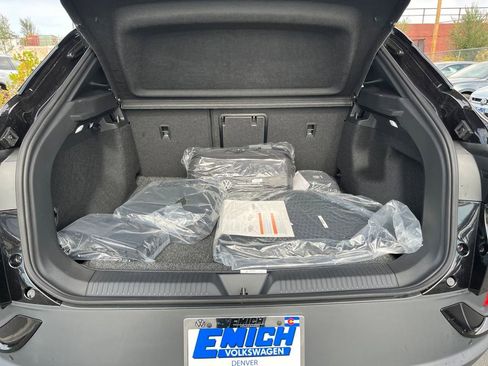 New 2025 Volkswagen ID.4 Pro S image 26