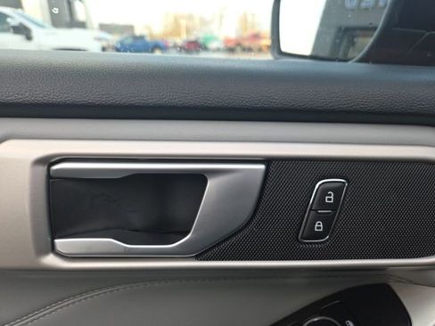 Used 2023 Ford Explorer XLT w/ Equipment Group 202A image 21