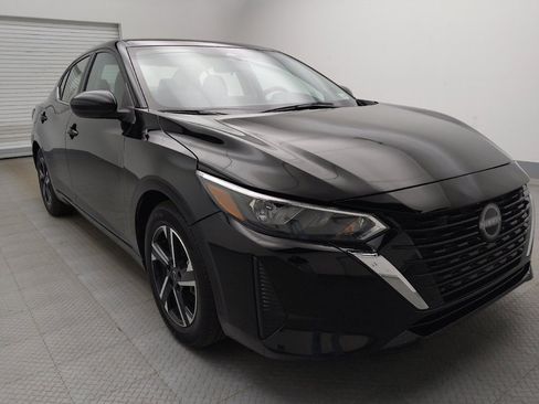 Used 2025 Nissan Sentra SV FWD image 13