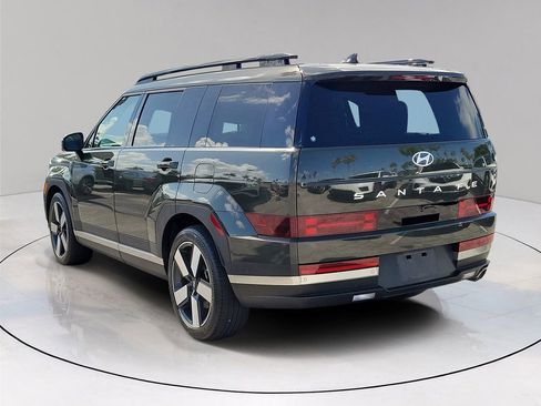 Used 2024 Hyundai Santa Fe Limited FWD image 4