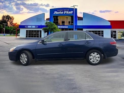 Used 2004 Honda Accord LX image 3