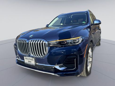 Used 2021 BMW X7 xDrive40i w/ Premium Package image 5