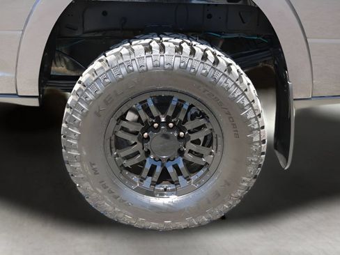 Used 2019 RAM 3500 Laramie AWD/4WD image 9