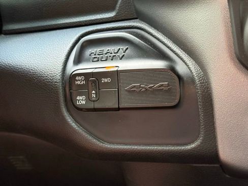 Used 2022 RAM 2500 Big Horn AWD/4WD image 25