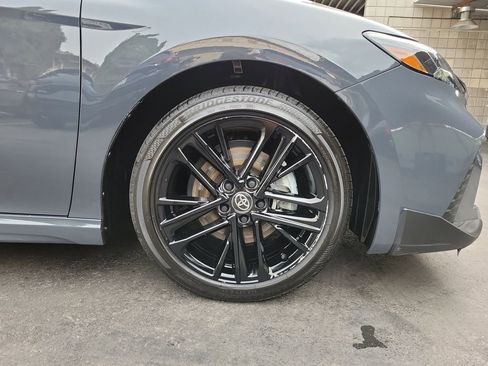 Used 2025 Toyota Camry SE image 6