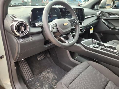 New 2026 Chevrolet Equinox LT w/ Safety and Technology Package image 11