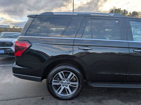 Used 2024 Ford Expedition Limited AWD/4WD image 8