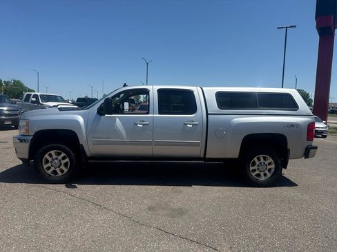 Used 2013 Chevrolet Silverado 2500 LTZ w/ LTZ Plus Package AWD/4WD image 2