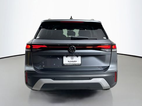 New 2026 Volkswagen Tiguan SE image 6