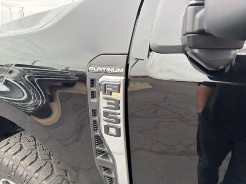 Used 2024 Ford F350 Platinum w/ Tremor Off-Road Package AWD/4WD image 22