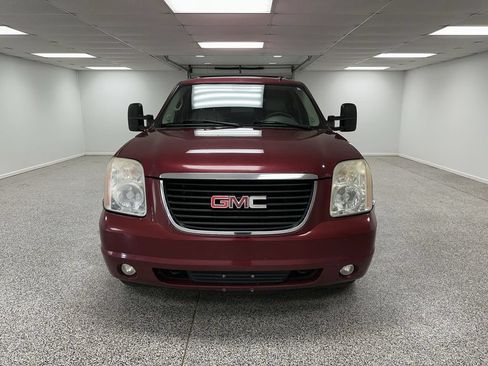 Used 2007 GMC Yukon XL SLT w/ SLT Preferred Equipment Group AWD/4WD image 3